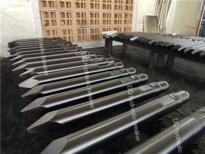 Maanshan DongQiang Machinery Manufacturing High Quality Spare Parts Of Hydraulic Breaker Moil Chisel 135*1300 140*1300 For HB20G SB81 SB100 SB121 SB131 SB151